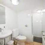 6813719_67444021.jpg
