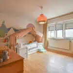 6913551_68802327.jpg