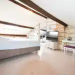 6913551_68802331.jpg